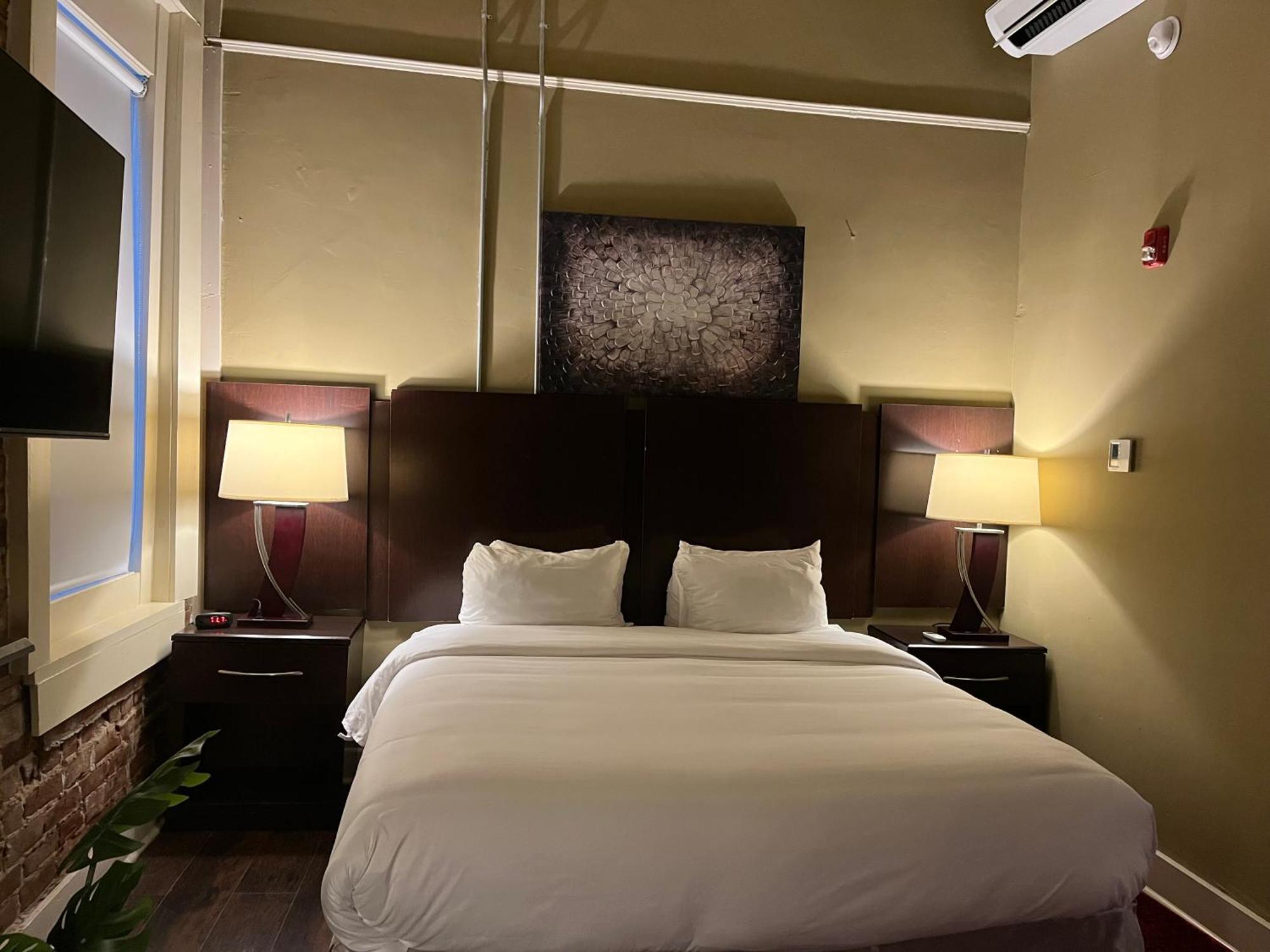The Skylight Hotel Greenville Exteriör bild