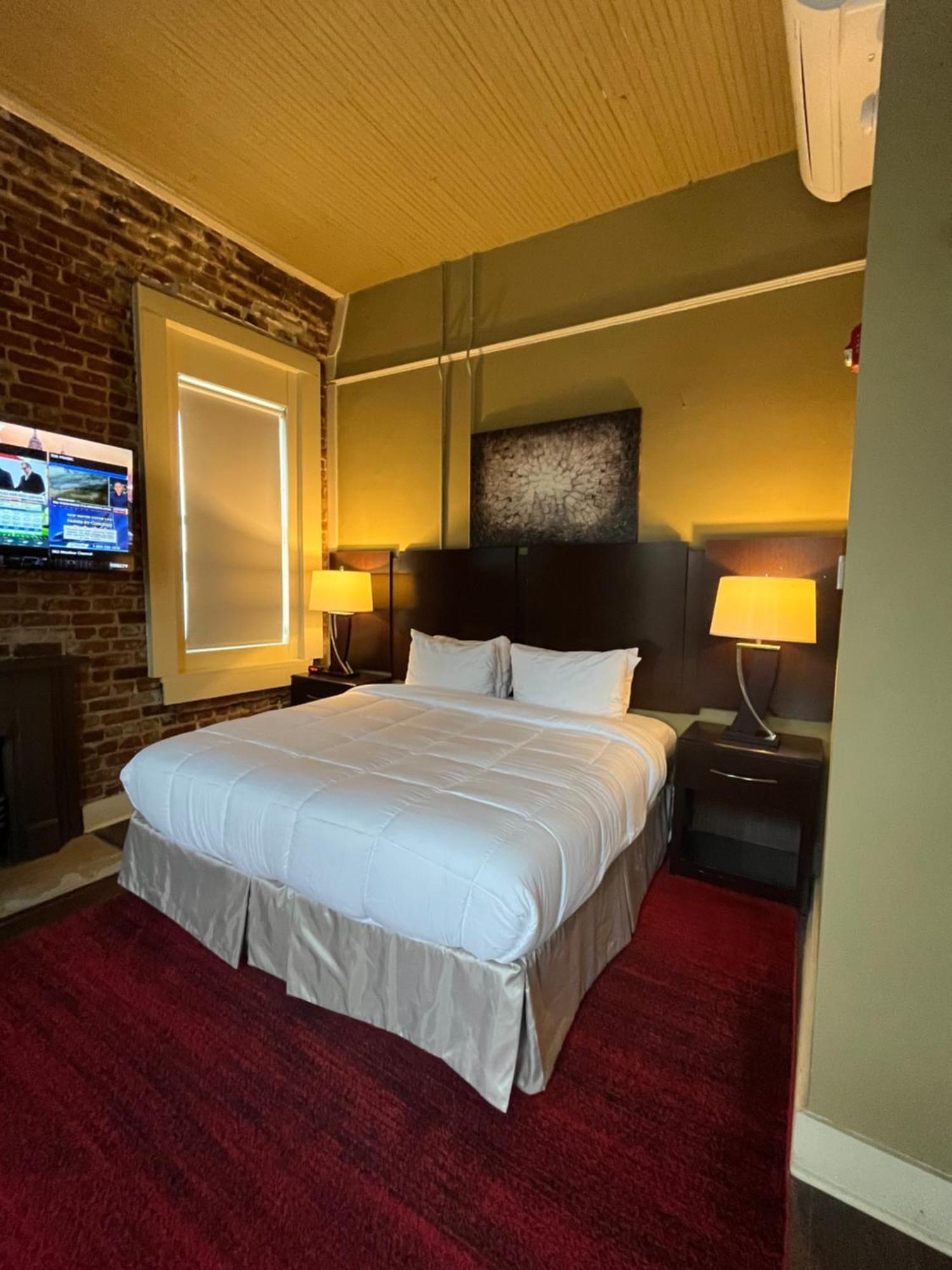 The Skylight Hotel Greenville Exteriör bild